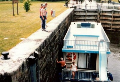 The Beveridge Locks to the Tay Canal